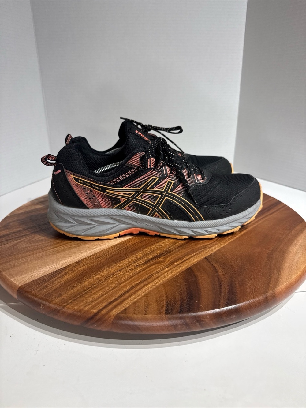 ASICS Gel Venture 9 Black Summer Dune Women’s Size 11